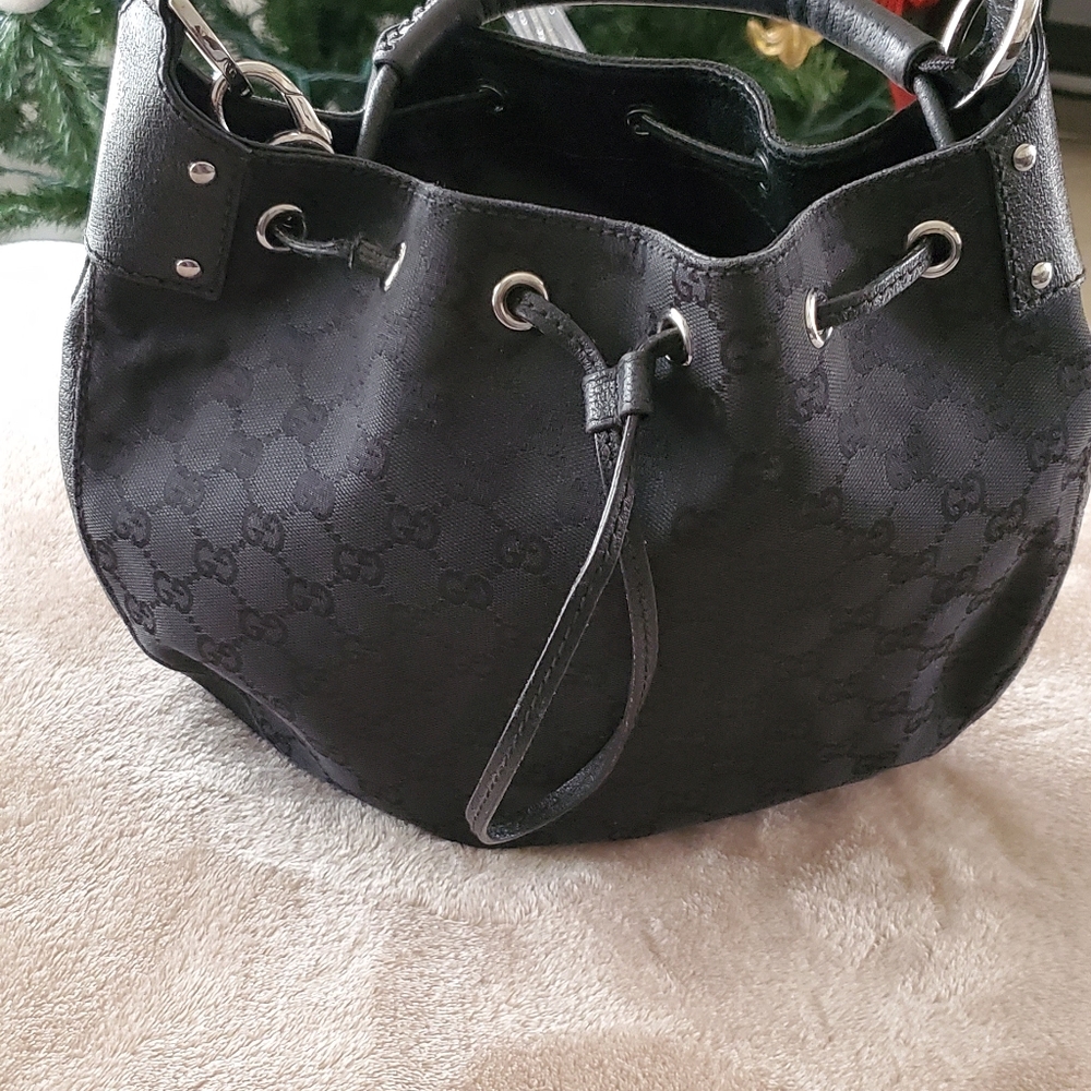 Authentic Gucci Purse - Picture 2 of 3